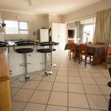 Lekke Ekke Apartment Lambert's Bay Bagian luar foto